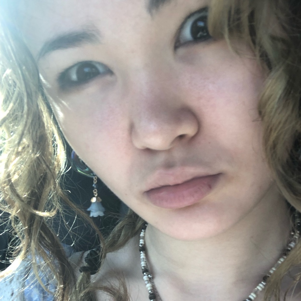 Meet your Posher, Kira